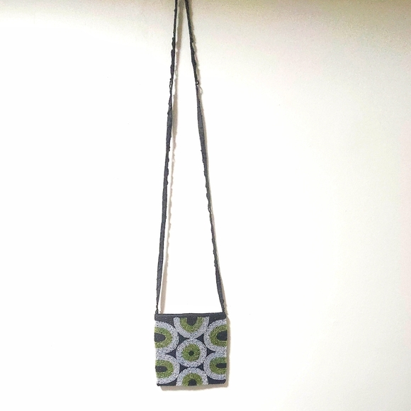 Beaded Black Green and White  Crossbody Bag - Picture 2 of 4